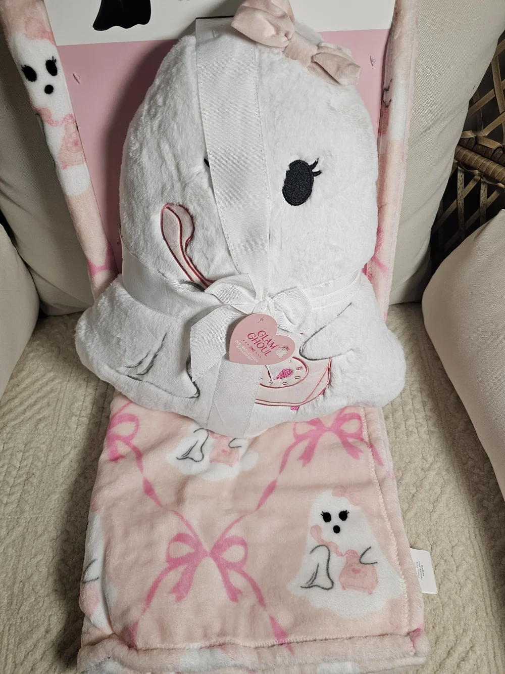 Plush White Ghost Pillow with Pink Bow Decorative Throw Set